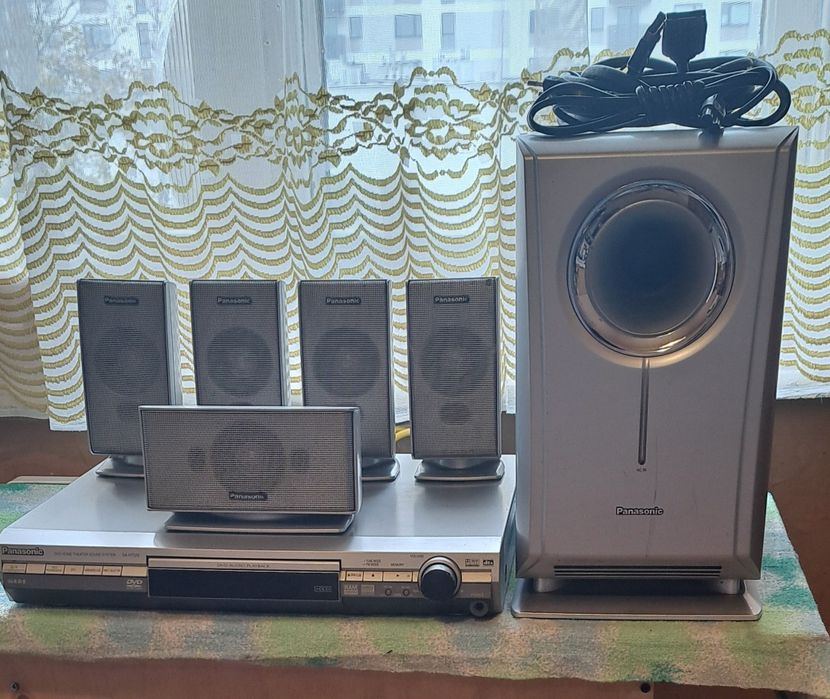 Kino domowe Panasonic SA-HT 520