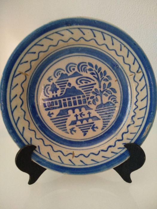 Prato antigo decorativo