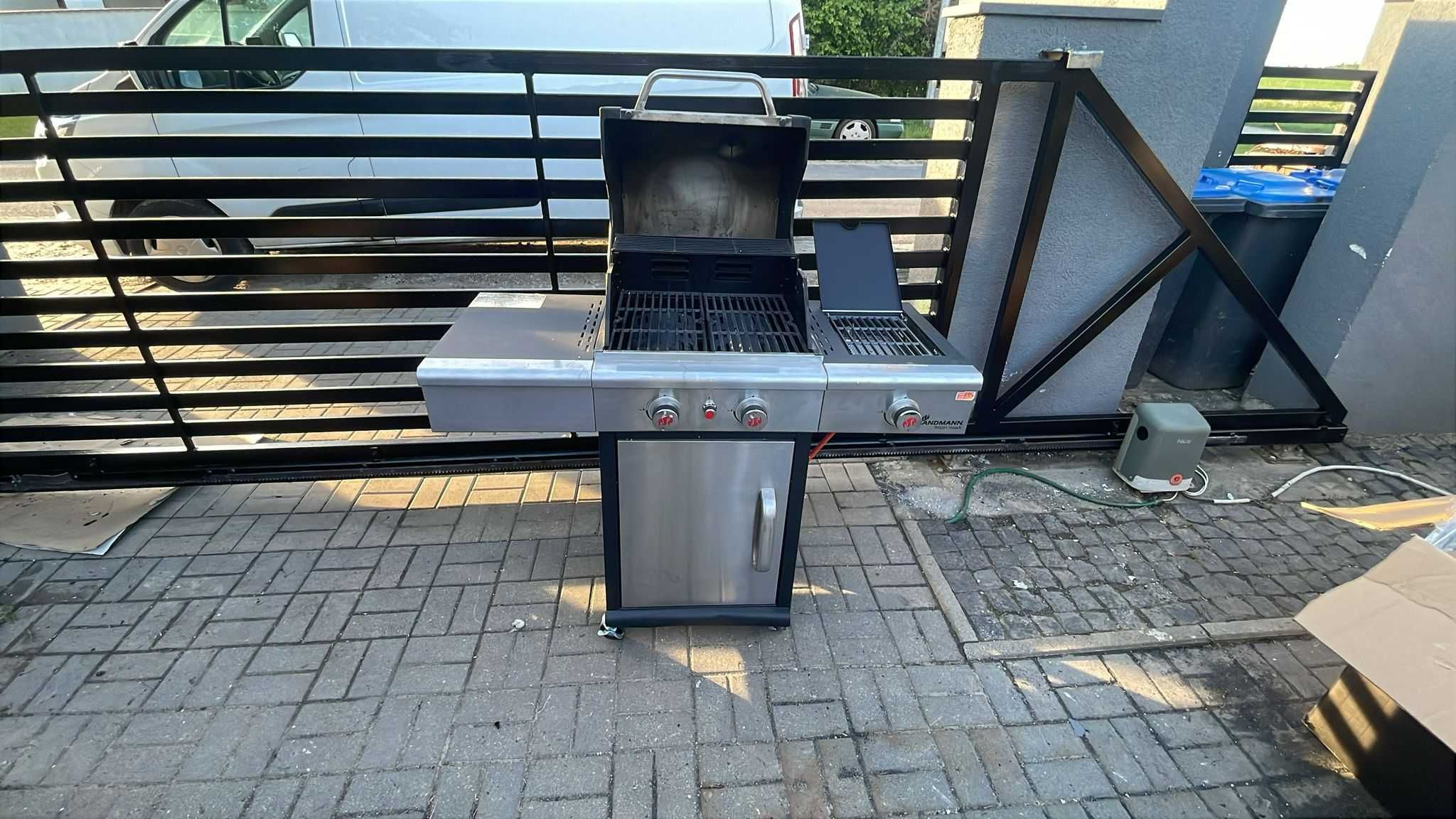 Grill gazowy ogrodowy Landmann Triton PTS 2.1 2+1 pal UŻYWANY żeliwny