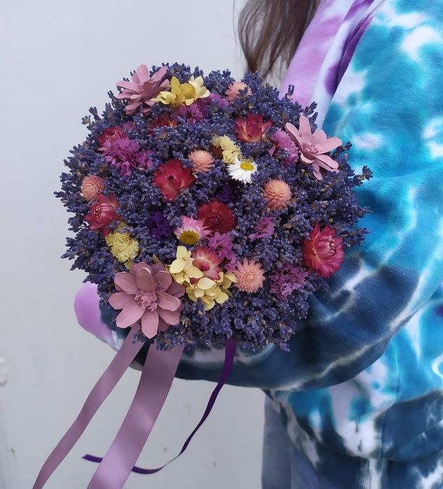Букет из сухоцветов и лаванды.