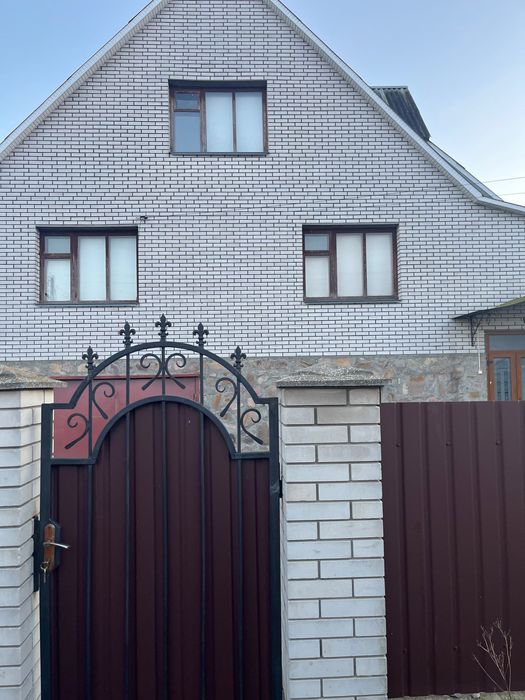 ТЕРМІНОВО! Продам 2-поверховий будинок в м. Олевськ