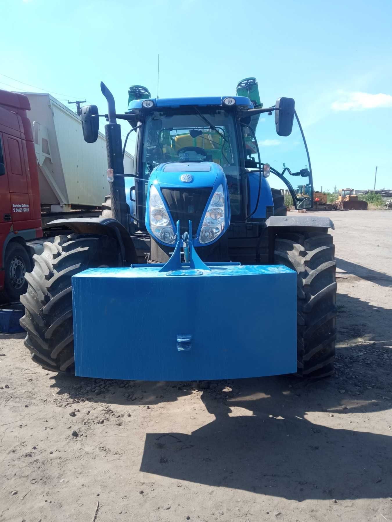 Передня навіска на трактора NEW HOLLAND T 7060