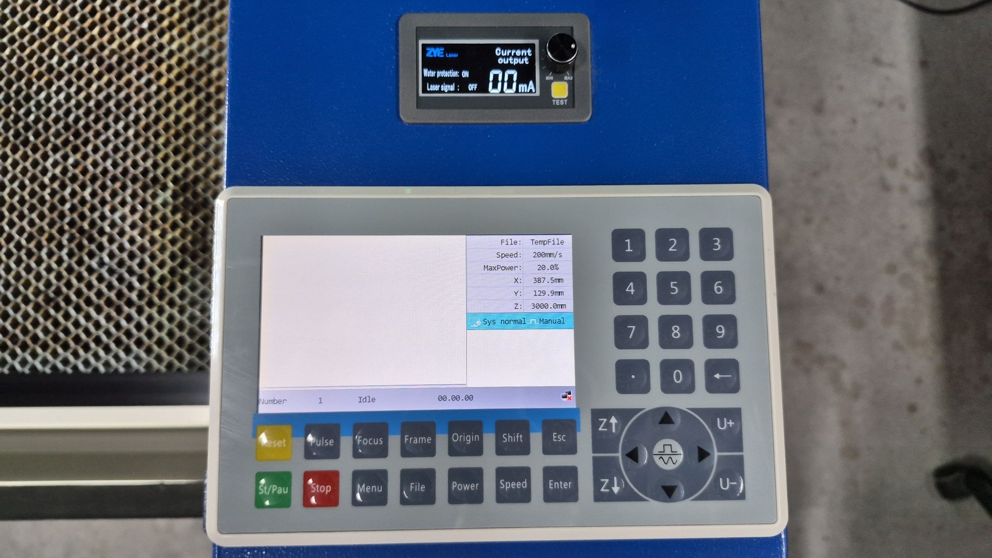Máquina de corte e gravação laser HUB Laser Lite600