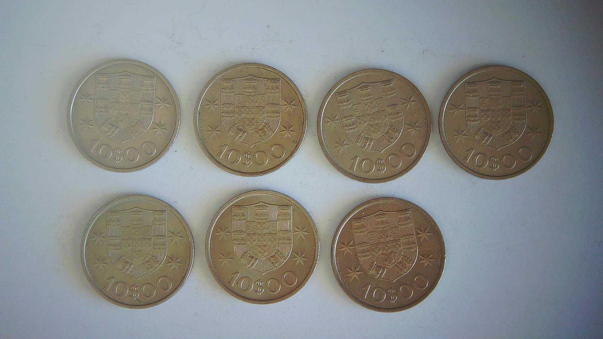 Lote 43 moedas Caravelas. Moedas cupro-niquel de 2,5; 5 ; 10 escudos