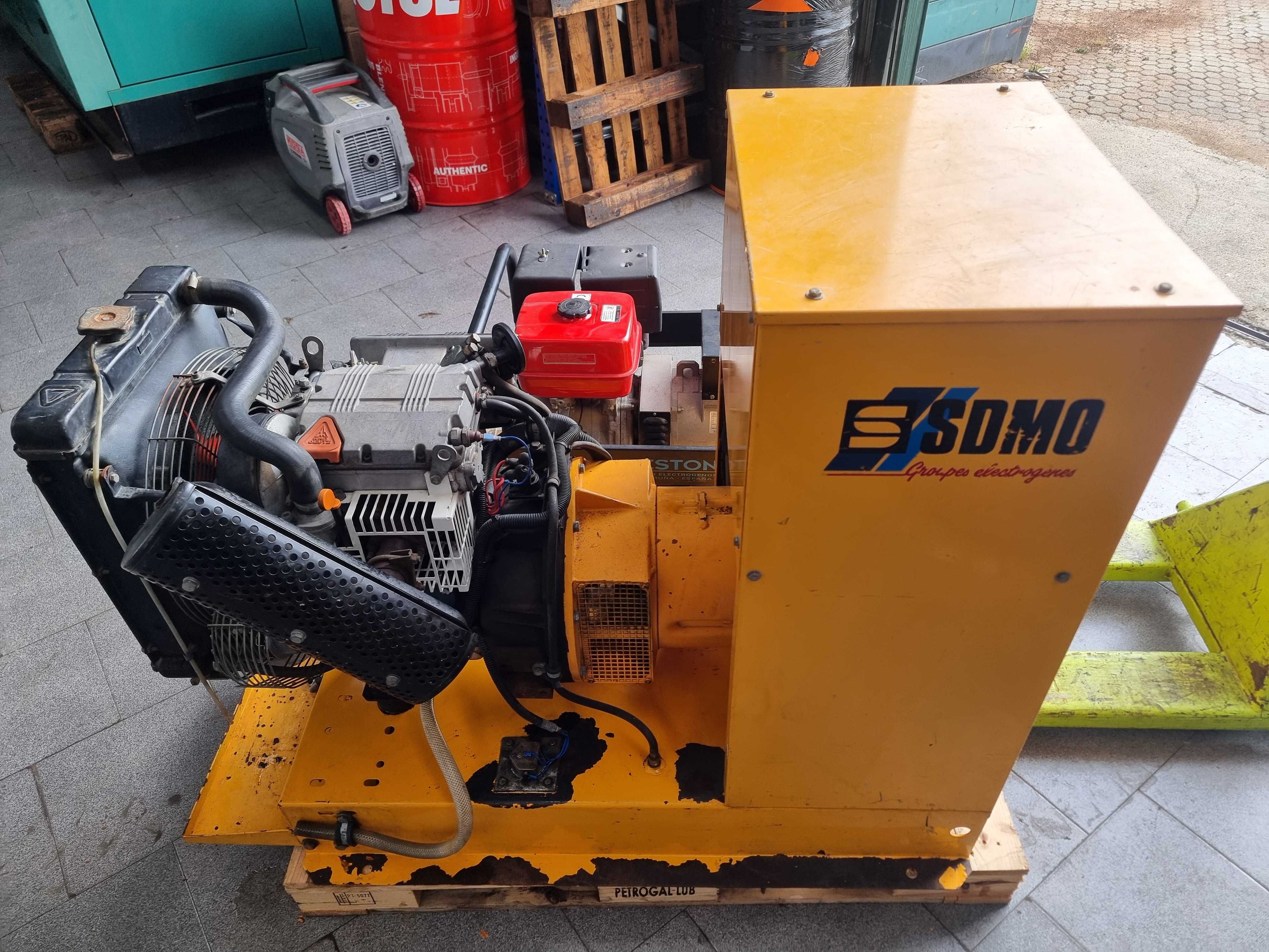 Grupo gerador - SDMO - 10kVA