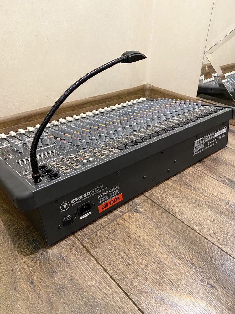 Микшерный пульт Mackie CFX 20 MK 2.Mixer(rcf, jbl, dynacord)