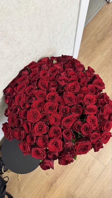 Букет свежий 101 роза 70 см цена низкая