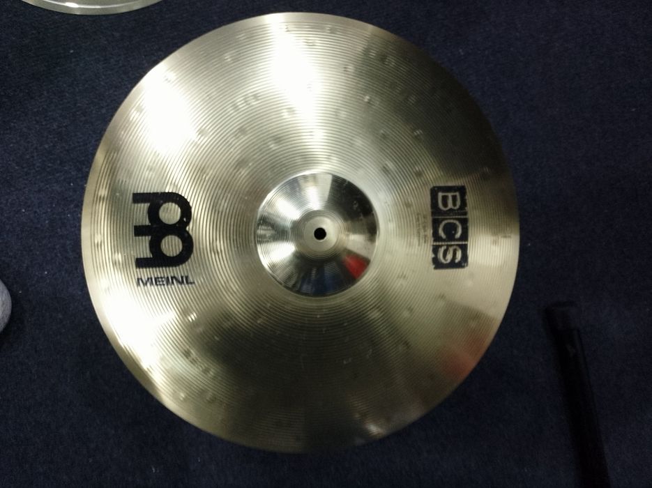 Conjunto de pratos para bateria acustica