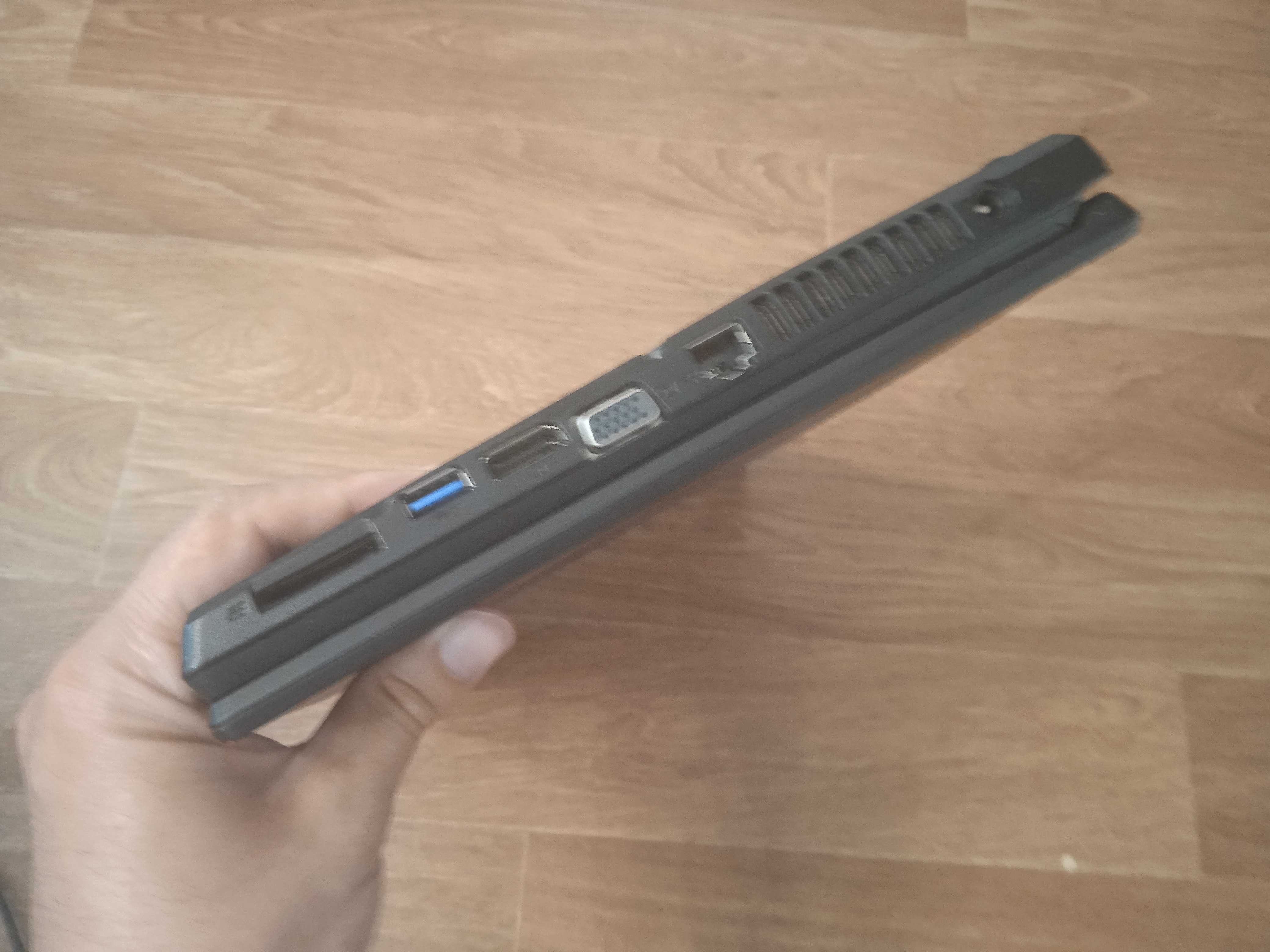 Fujitsu e546 i5-6300 \ 8gb ddr4 \ 128gb ssd