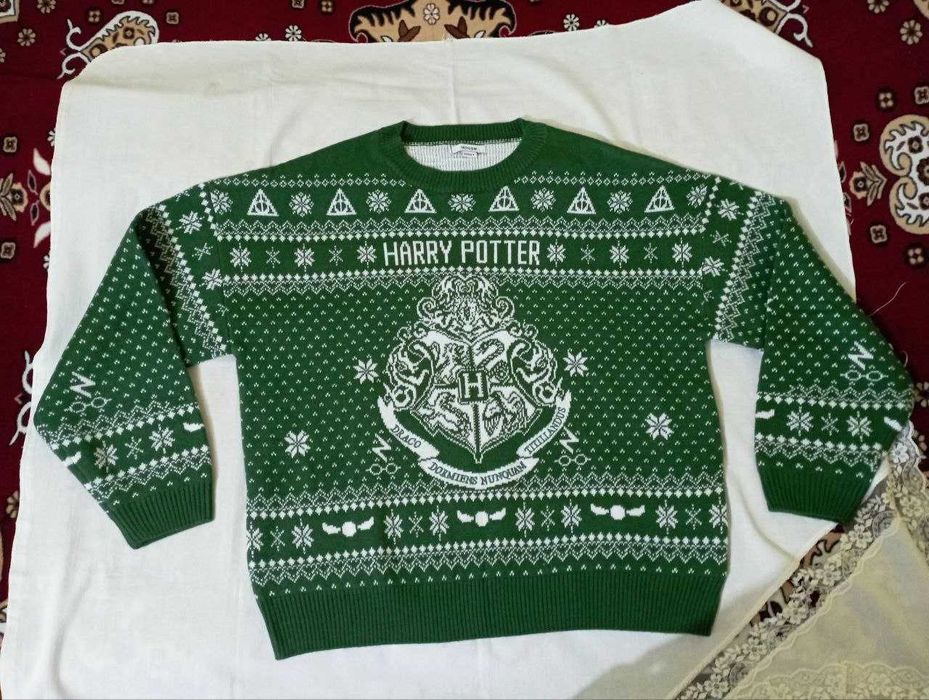 Женский молодёжный свитер Harry Potter, отличное состояние