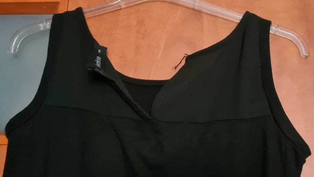 Janina czarna bluzka na ramiączkach,top roz 34