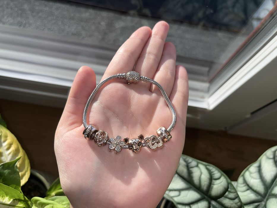 Bransoletka Pandora charmsy różowe złoto