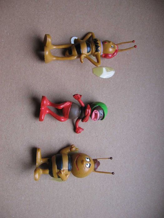 Pszczółka Maja stare figurki zabawka PRL 1976r