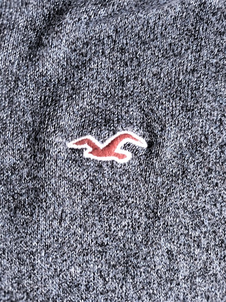 Sweter męski Hollister rozmiar S kolor granatowy melanż