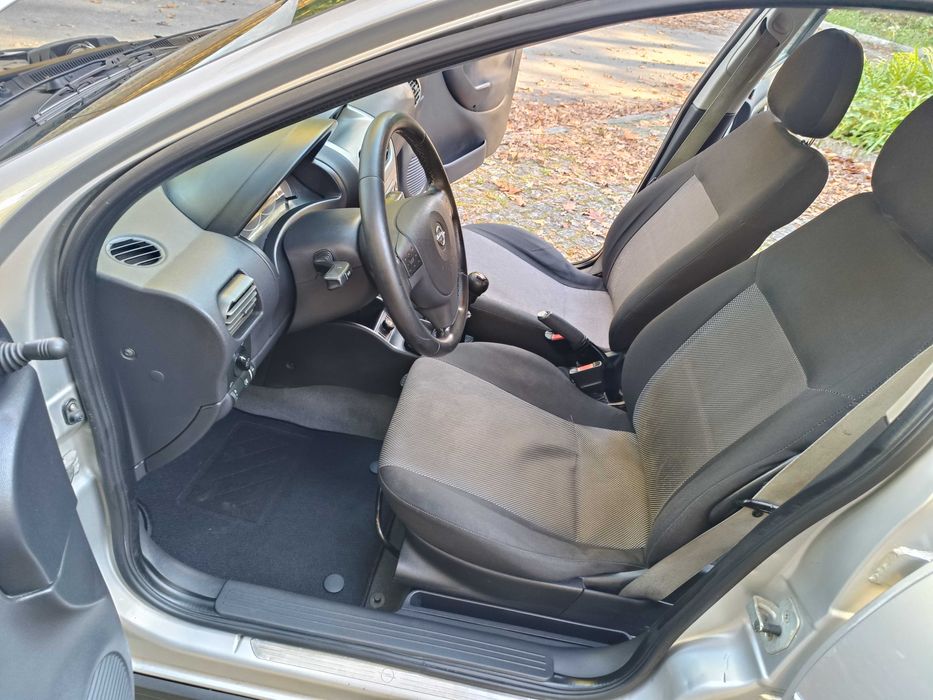 OPEL CORSA C 1.3 CDTI COM AR CONDICIONADO EXCELENTE ESTADO GERAL