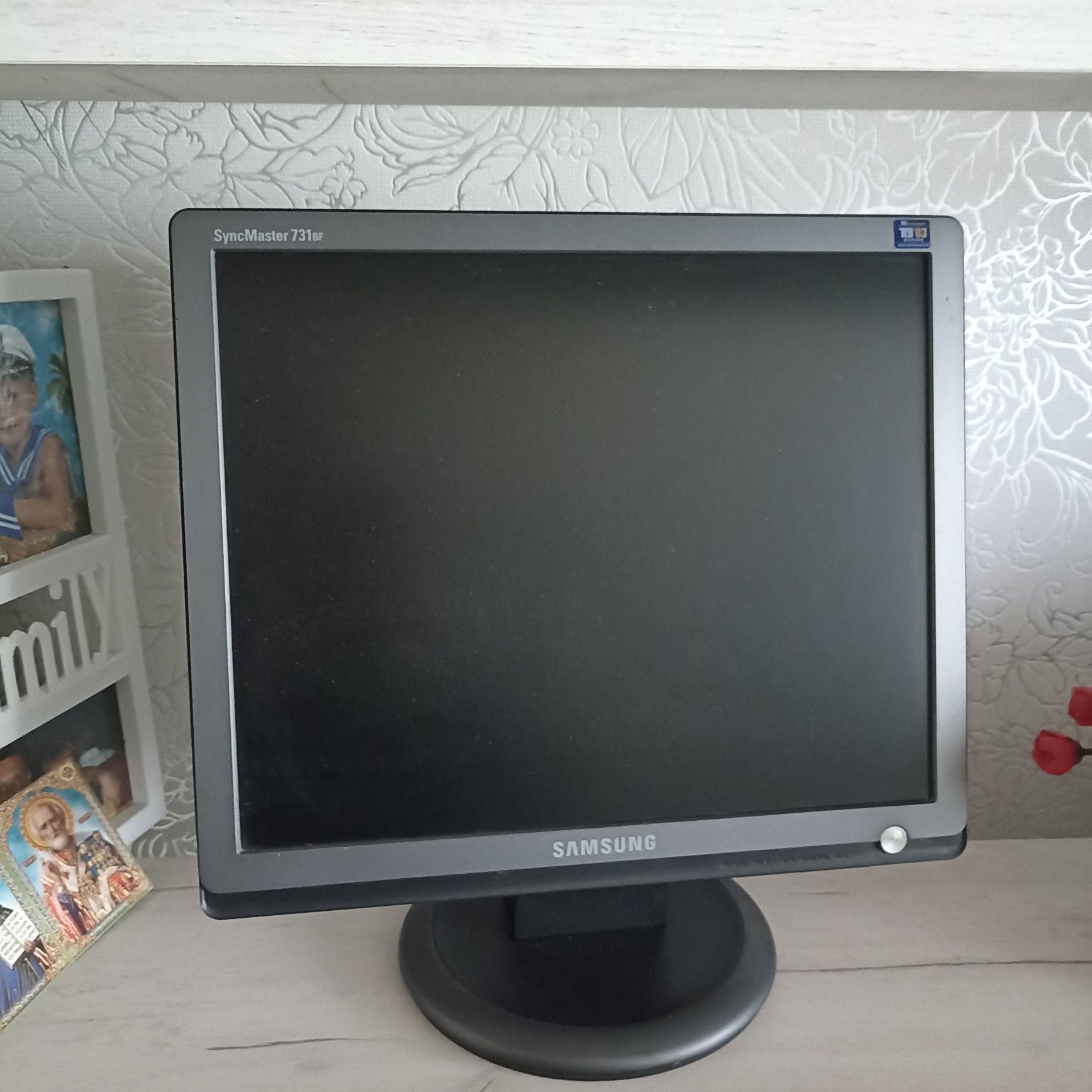 Монитор Samsung SyncMaster 731BF Black