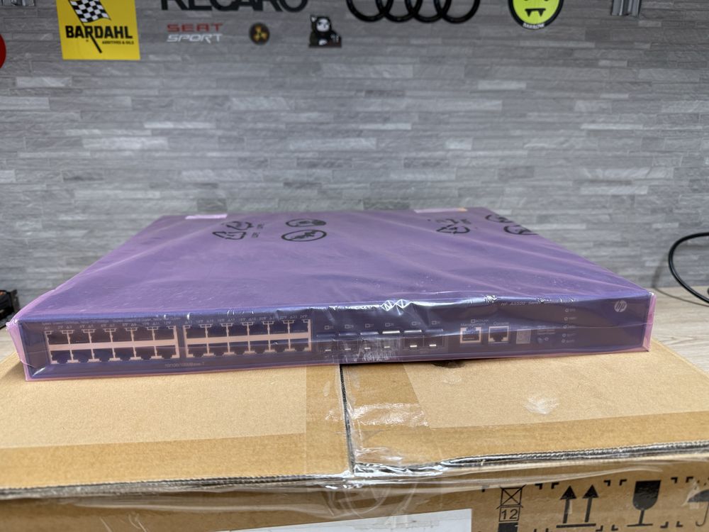 HP A5500-24G-4SFP HI Switch (JG311A) — Новий у заводській упаковці