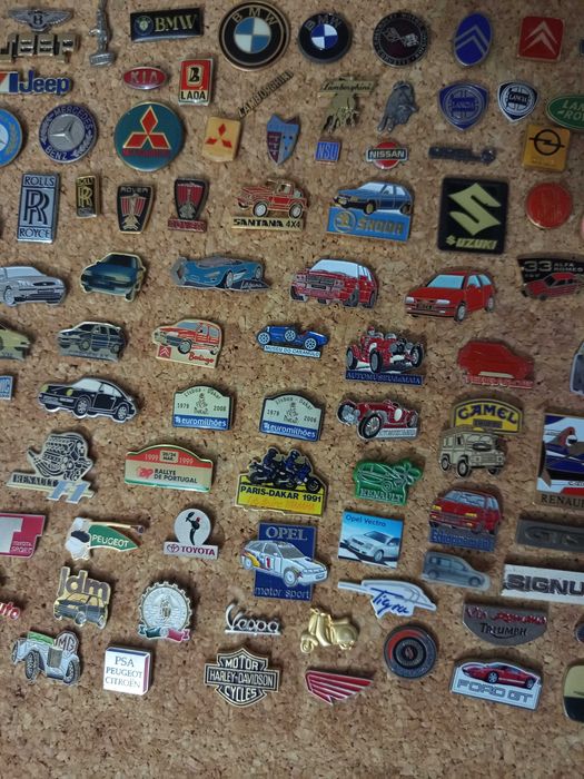 Pins de automóveis