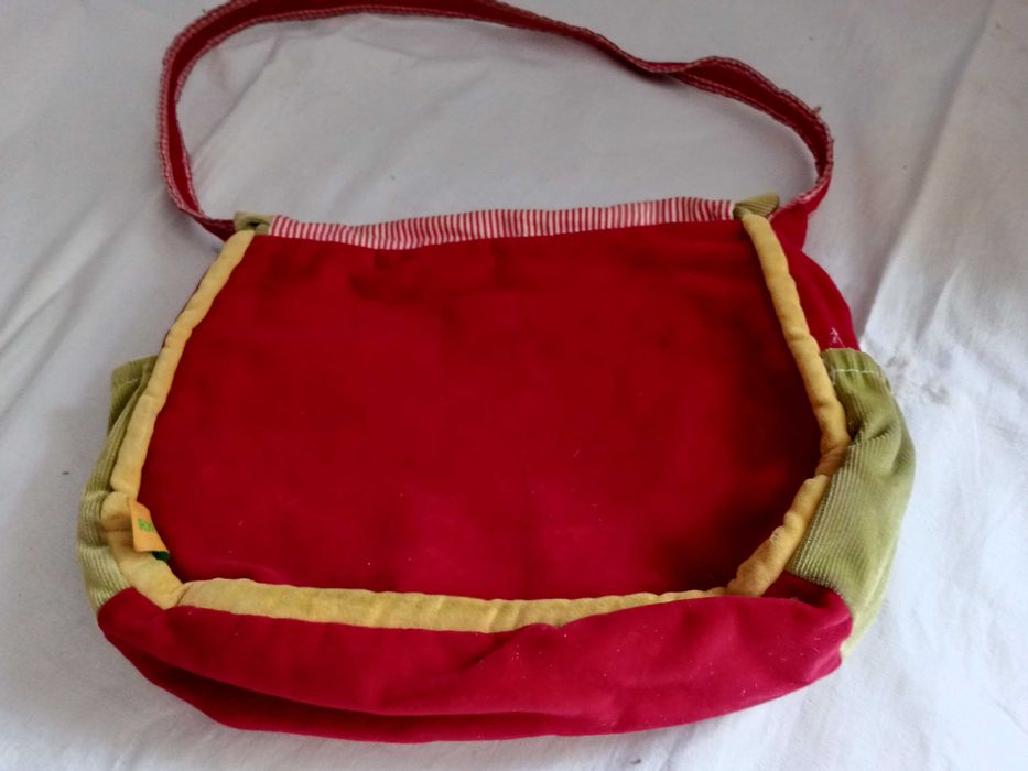 Сумки, клатчи разные  4 шт