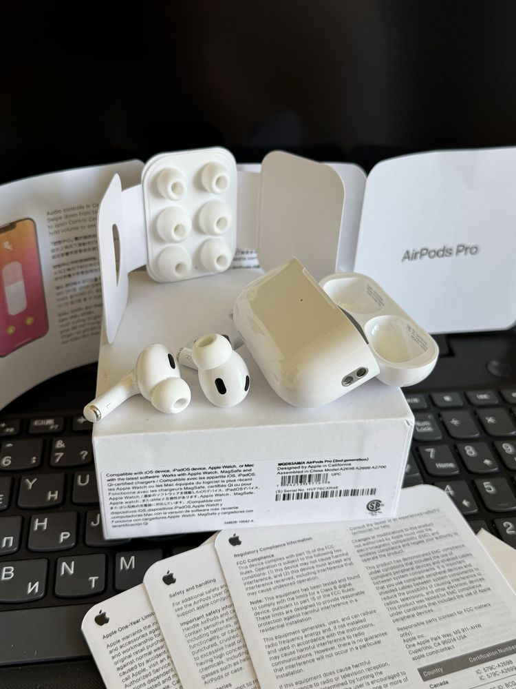 Бездротові навушники Apple Airpods Pro 2 Generation