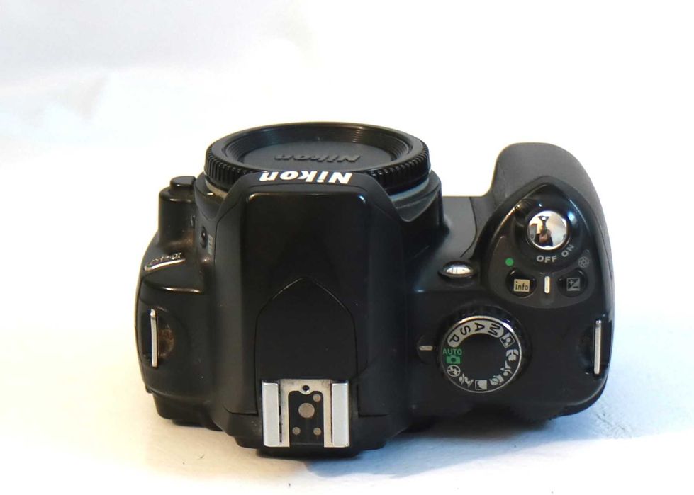 Nikon D40 (LER DESCRIÇÃO) só máquina sem lente