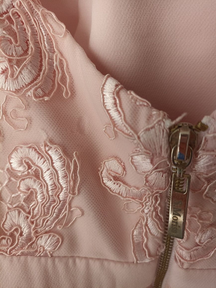 Koronkowa sukienka pudrowy róż S.Moriss
