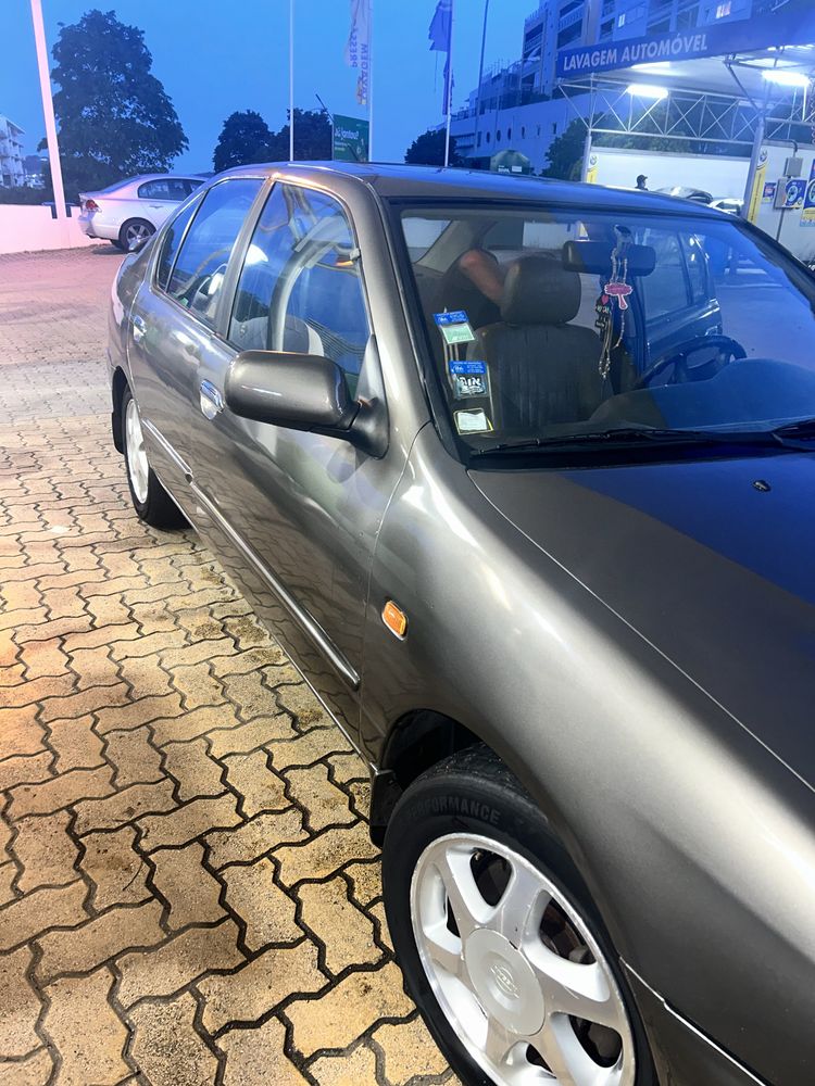 Nissan primera 2.0