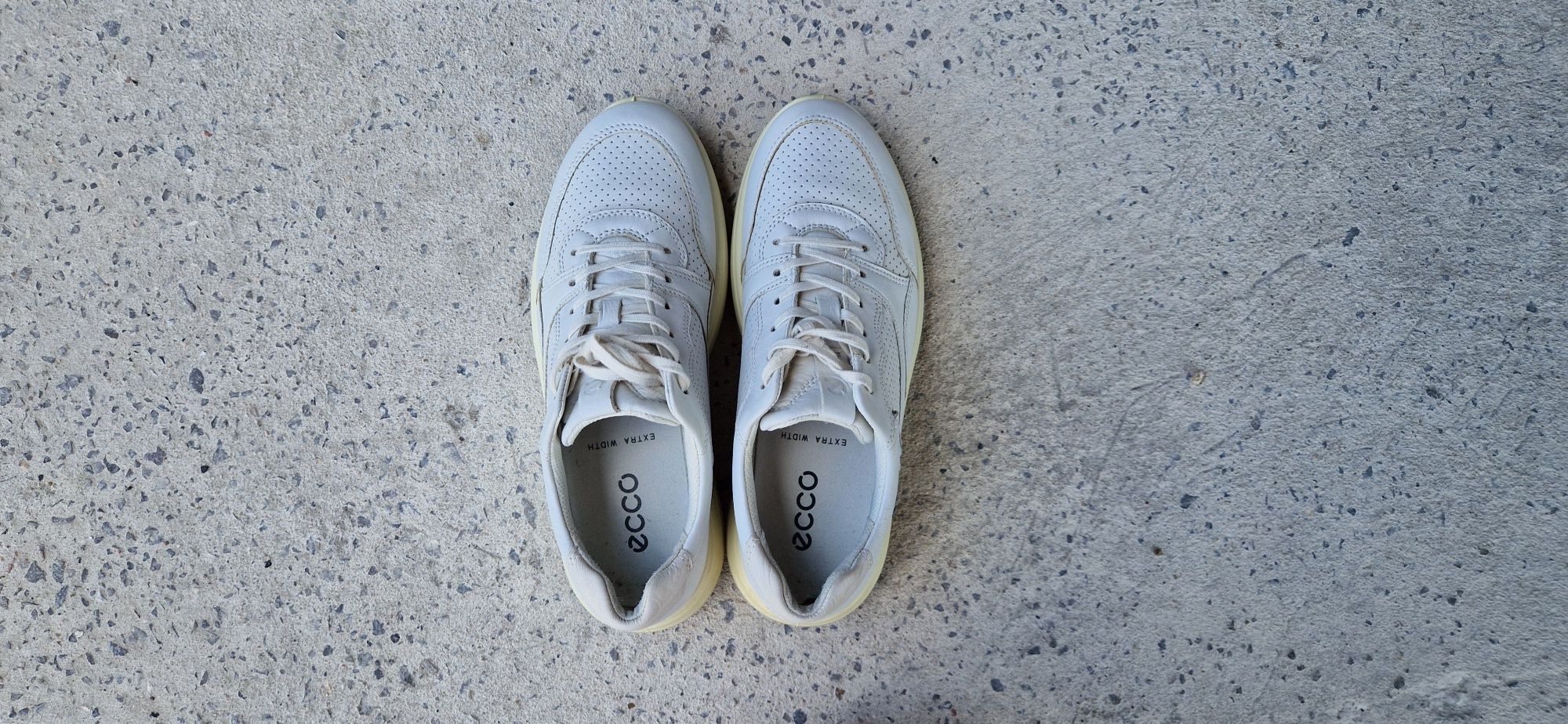 Sneakersy ecco białe damskie buty sportowe 38