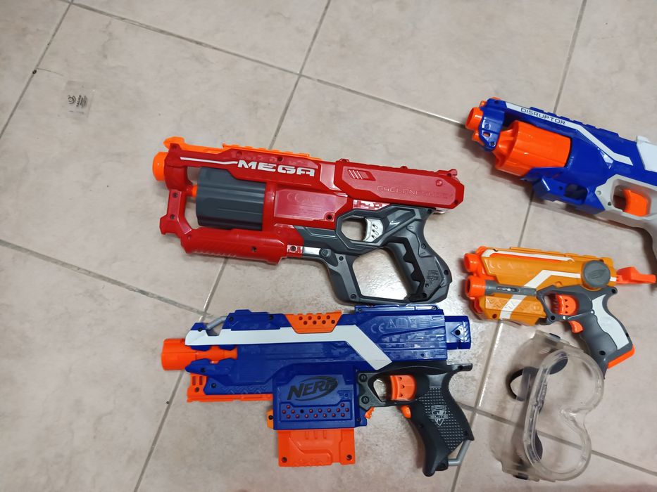 Vendo conjunto de Nerf