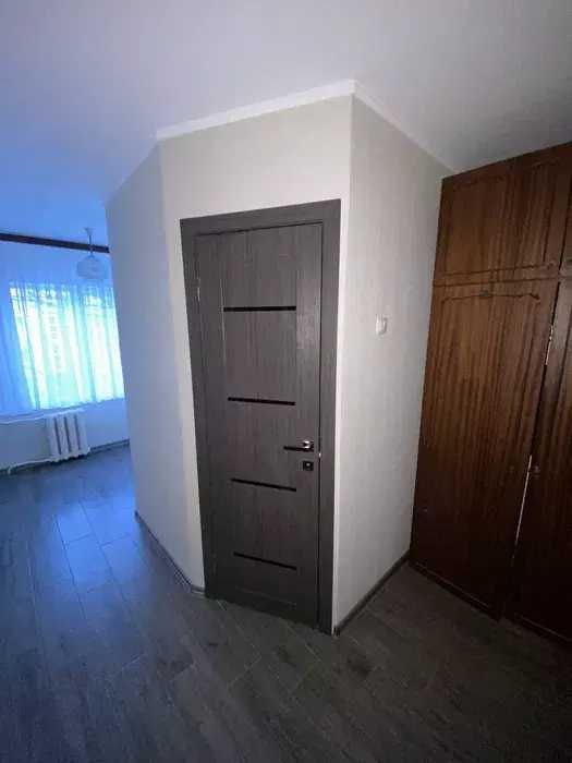 Продам 1-комнатную квартиру Серова, 30