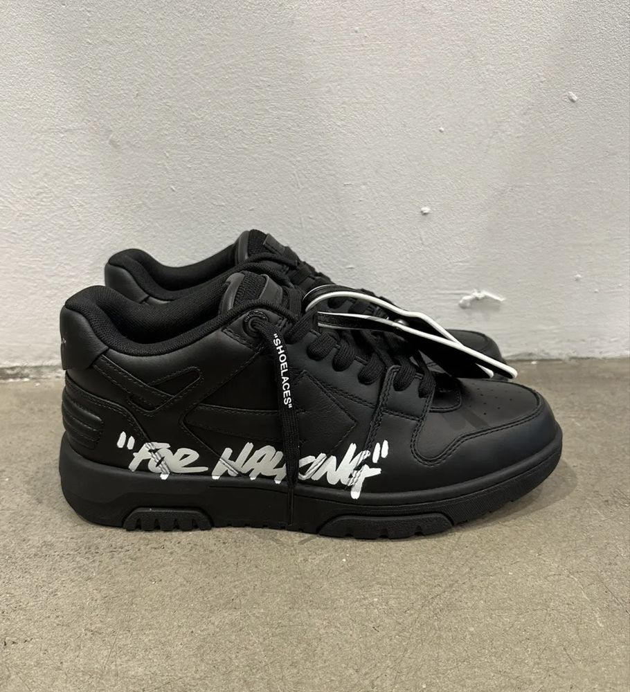 OFF-WHITE Out Of Office ''For Walking'' (new in box)