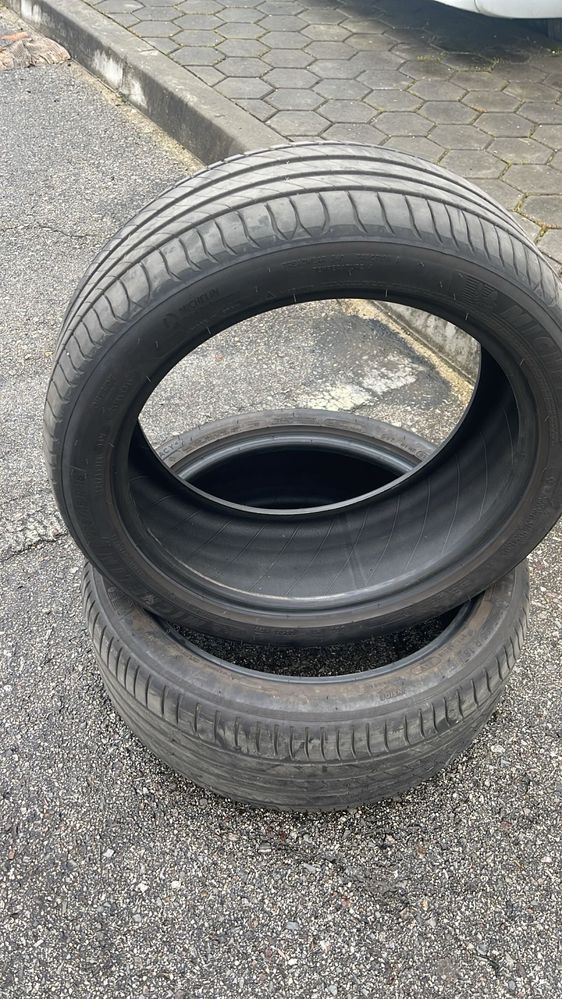 Pneus michelin 225/45/18