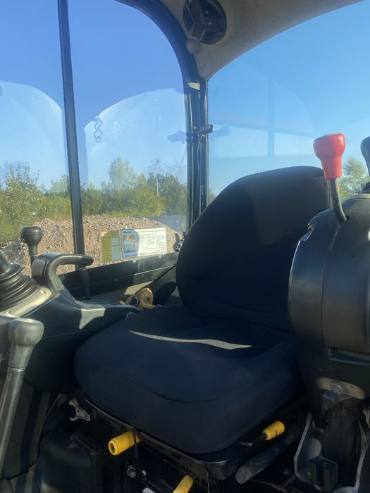 Minikoparka JCB 2013