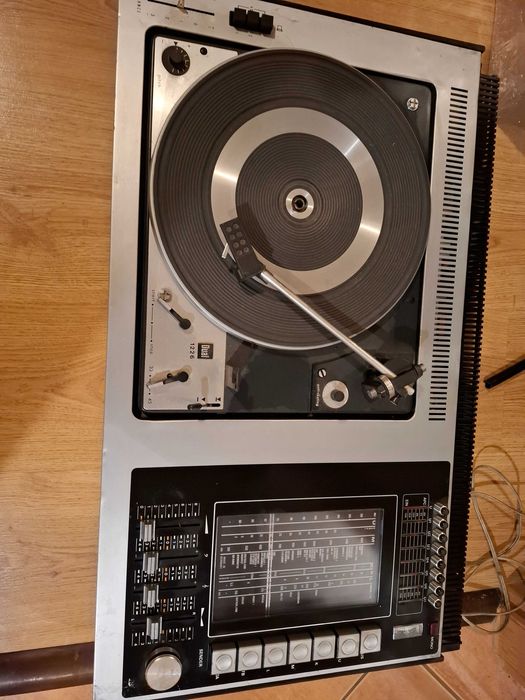 Gramofon Grundig