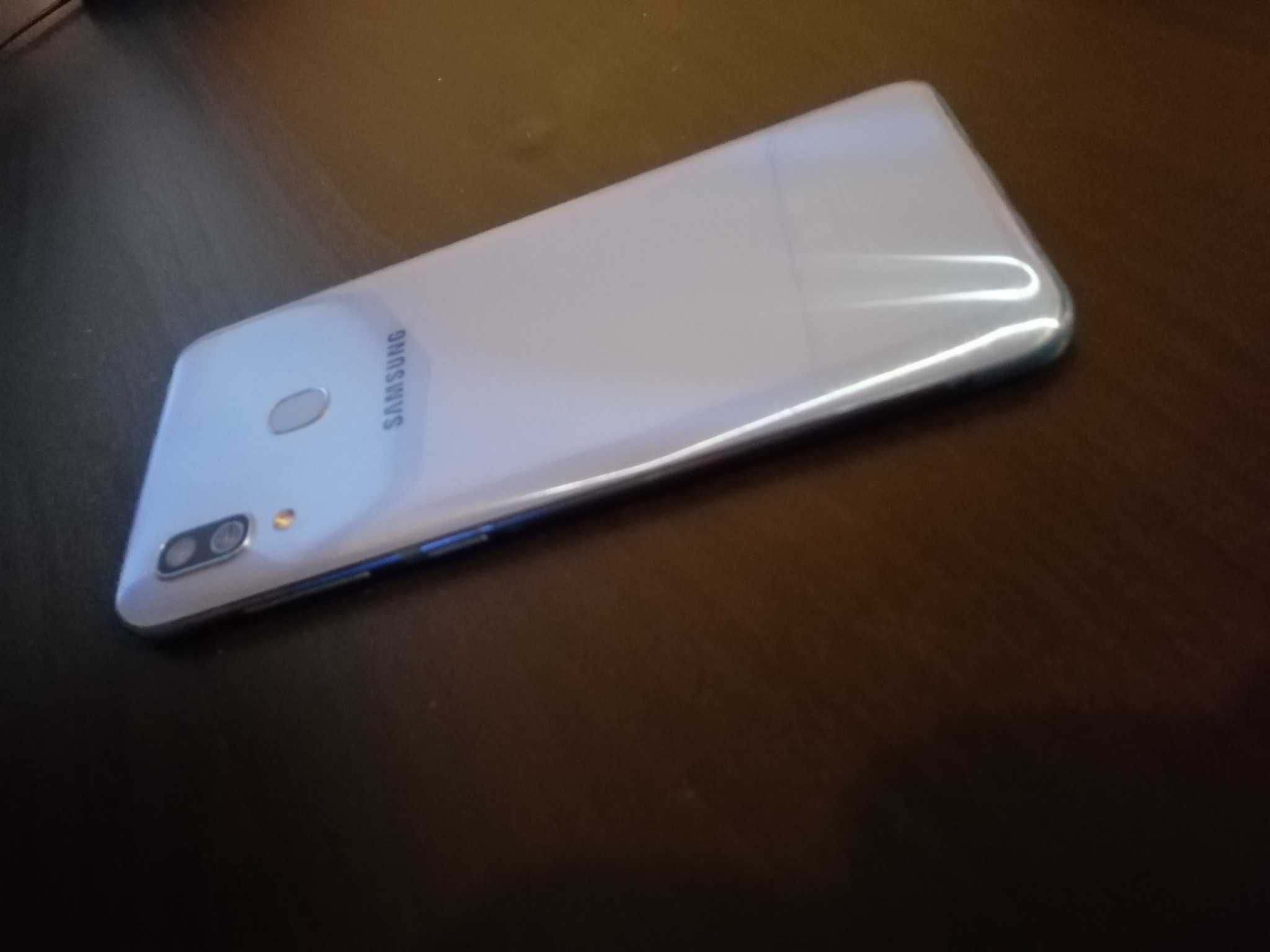 Samsung A30 4/64, Экран 6.4", Exynos 8 Ядер, 2sim, NFC, TypeC, 4000mAh