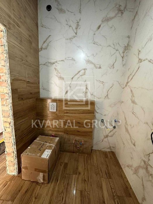 БЕЗ КОМІСІЇ! 2 кімнатна ВЕЛИКА квартира. ЦЕНТРАЛЬНИЙ парк. Сертифікат