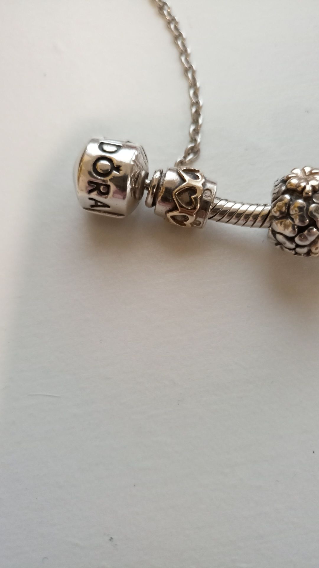 Pulseira e contas Pandora Ouro