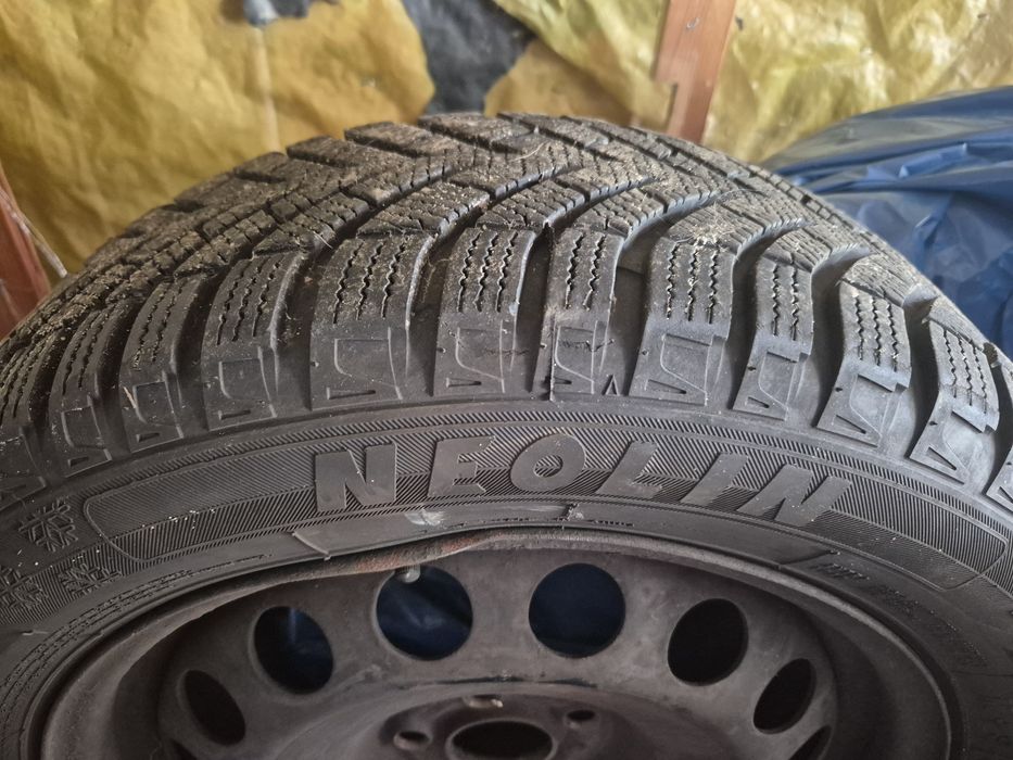 Zimowe opony NEOLIN 205/55 R16 94V M+S z felgami stalowymi – komplet