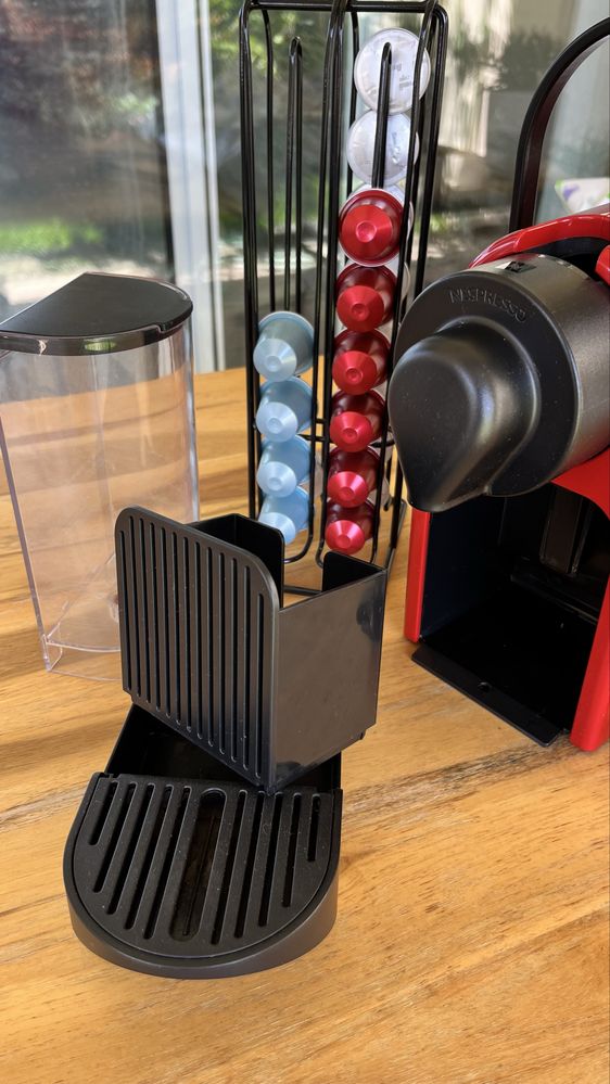 Maquina de cafe Nespresso KRUPS