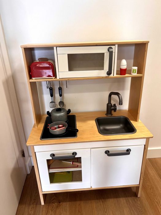 Cozinha de brincar, bétula, 72x40x109 cm, Ikea- DUKTIG