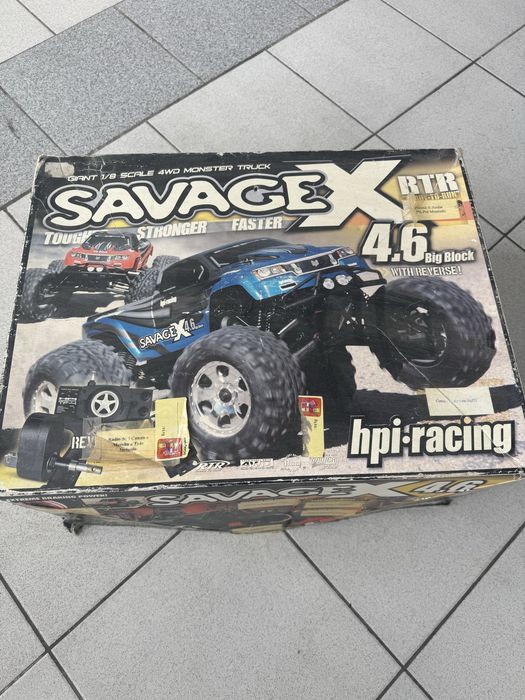 Jipe telecomandado a gasolina