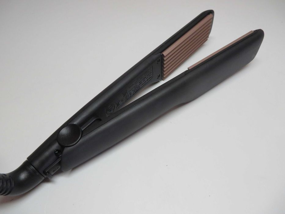 Karbownica do włosów Ceramic Crimp 220 Remington S3580