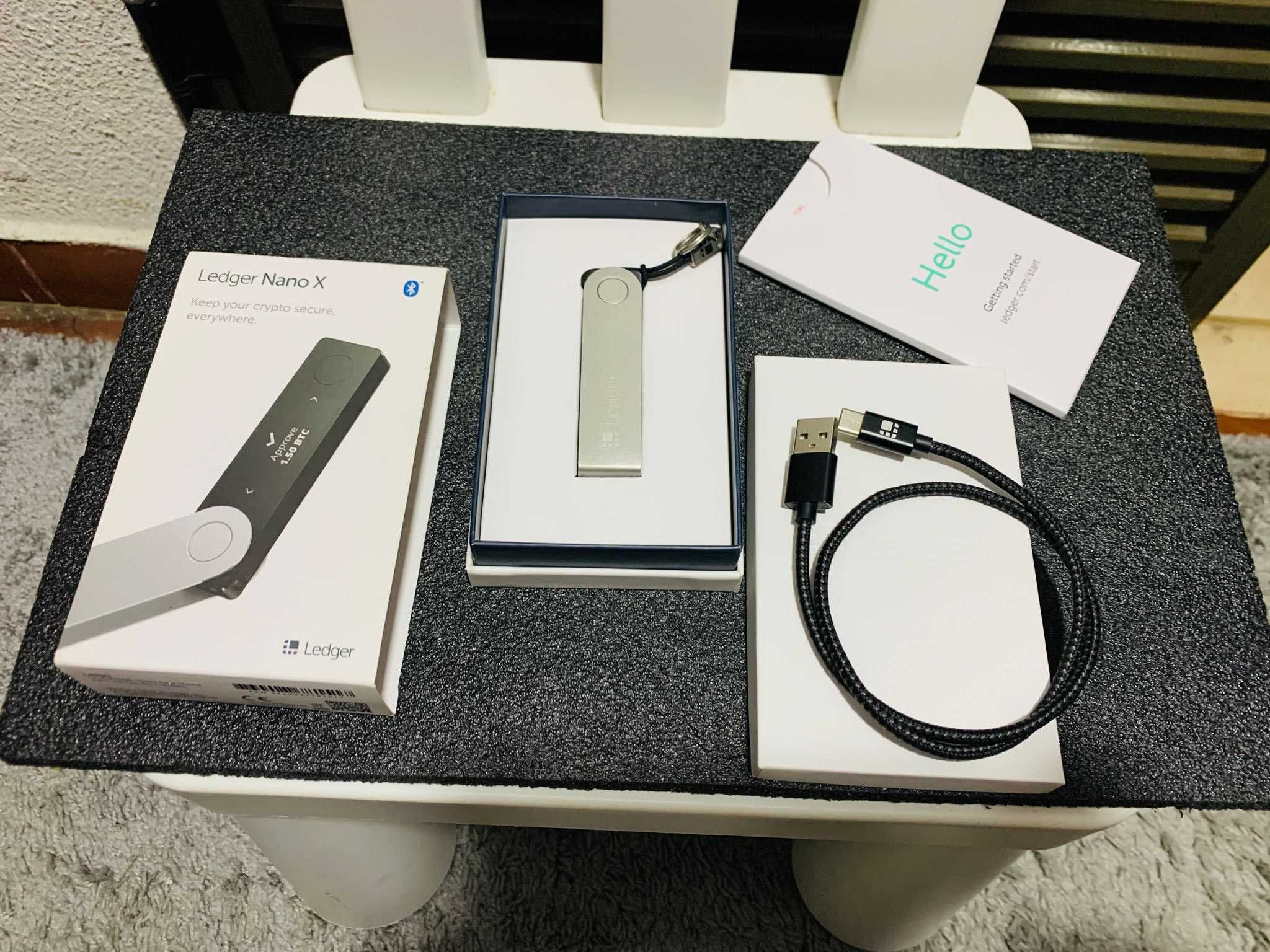 Ledger Nano X - Hardware Wallet