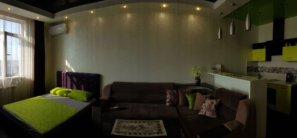 Сдаю На 25 эт. 1к.кварт. посуточно и почасово. М.Холодная гора