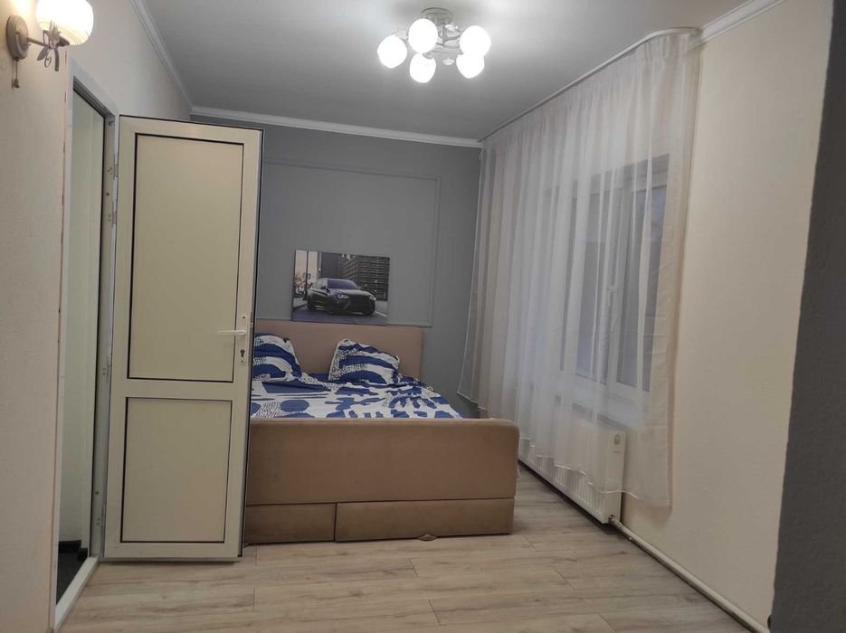 В оренду будинок в Пирогово. 5 кімнат, всі зручності, 8 соток.