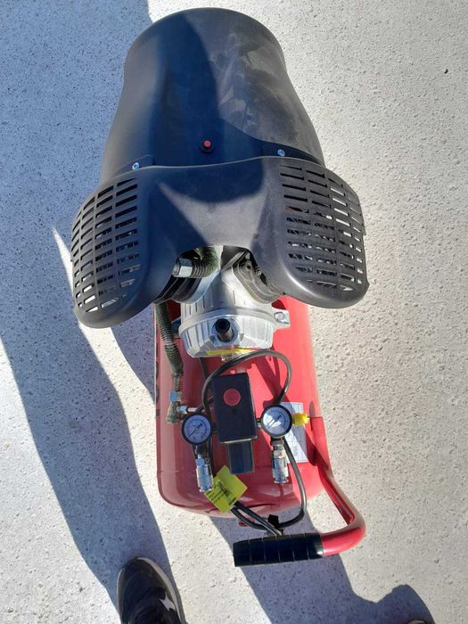 Продам компресор 2,23 кВт. 50л.