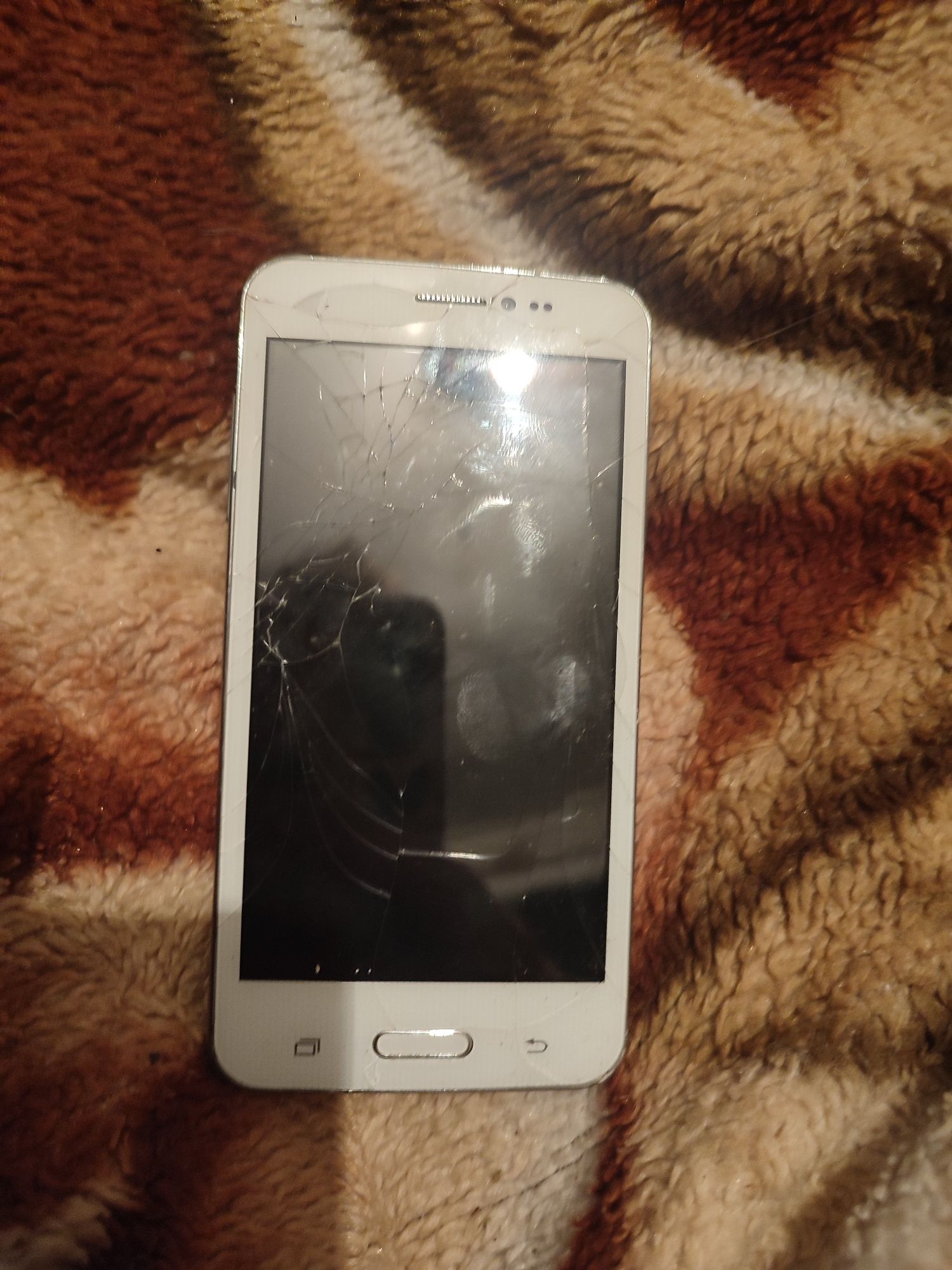 Телефон Samsung s5