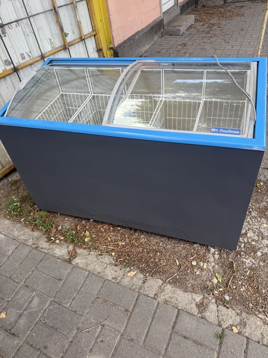 Холодильные шкафы