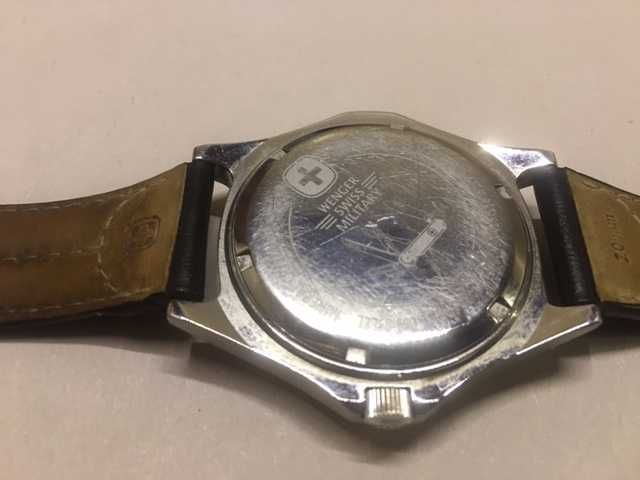 Часы Швейцарские Wenger Swiss Military Годинник відмінний стан на ходу