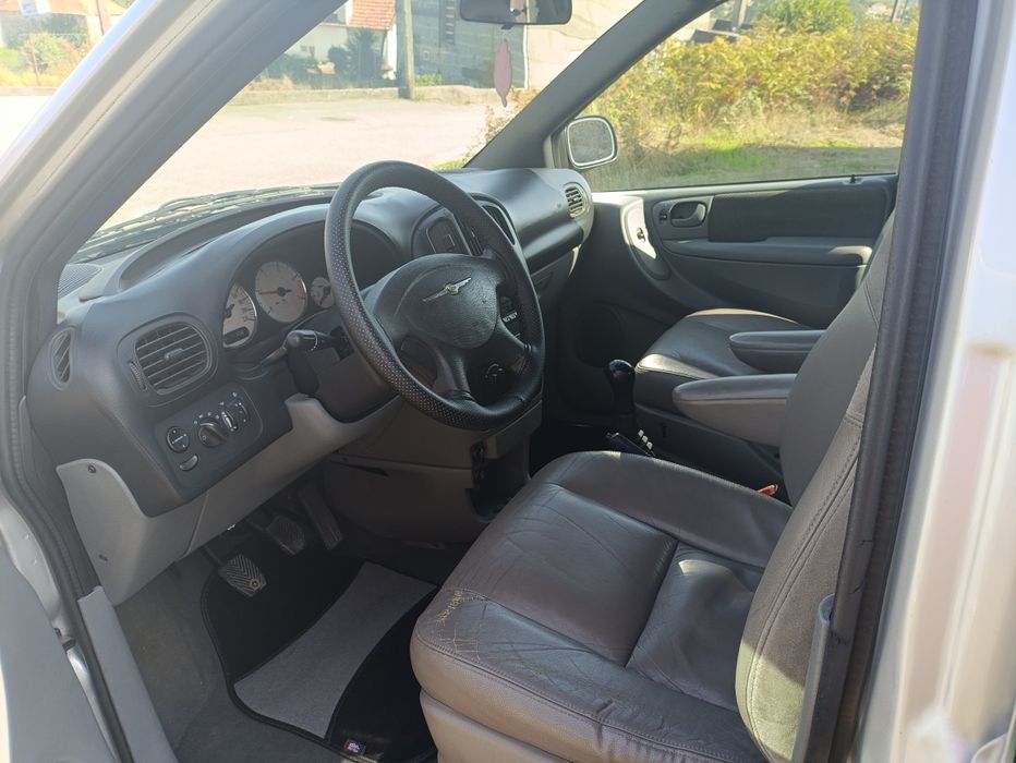 Chrysler Voyager 7lugares (excelente estado)